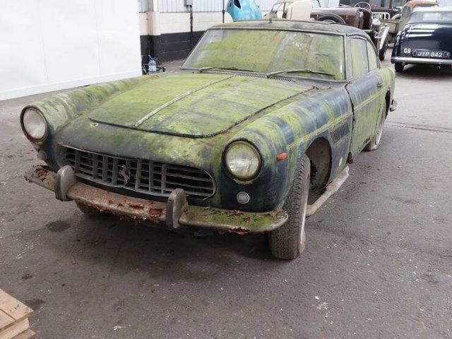Classic “Ferrari” Gets Sold For $132 Thousand (14 pics)