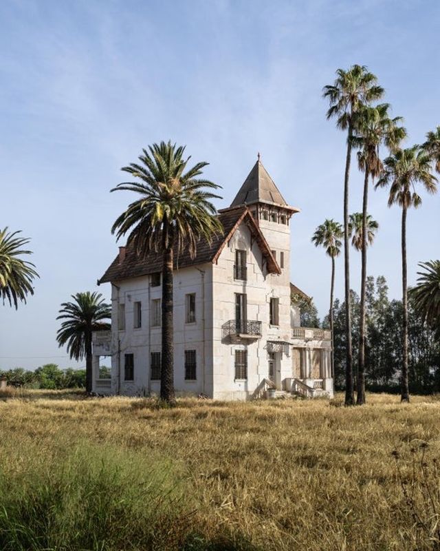 Abandoned Places (19 pics)