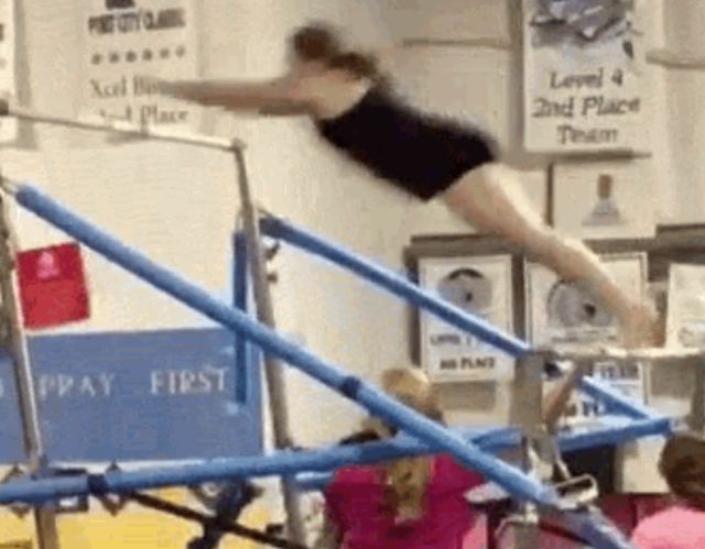 Acid GIFs, July 25 (25 gifs)