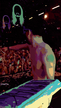 Acid GIFs, July 26 (25 gifs)