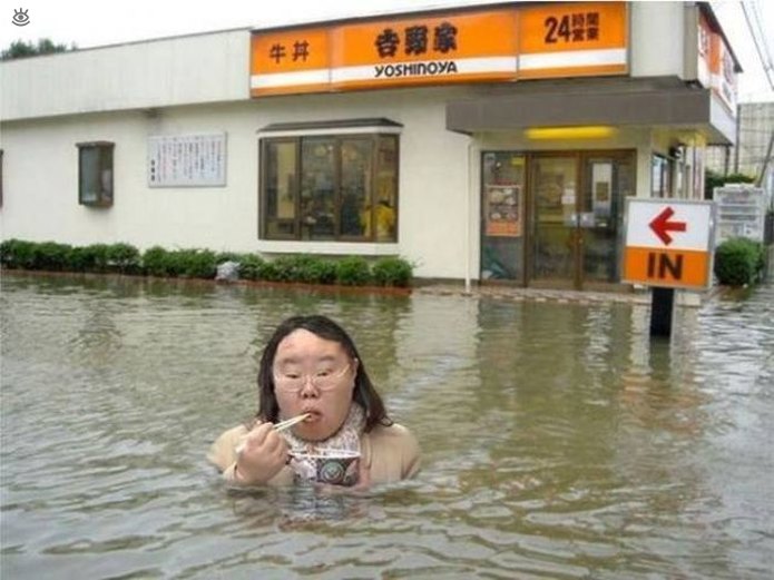 What Is Going On Here? (25 pics)