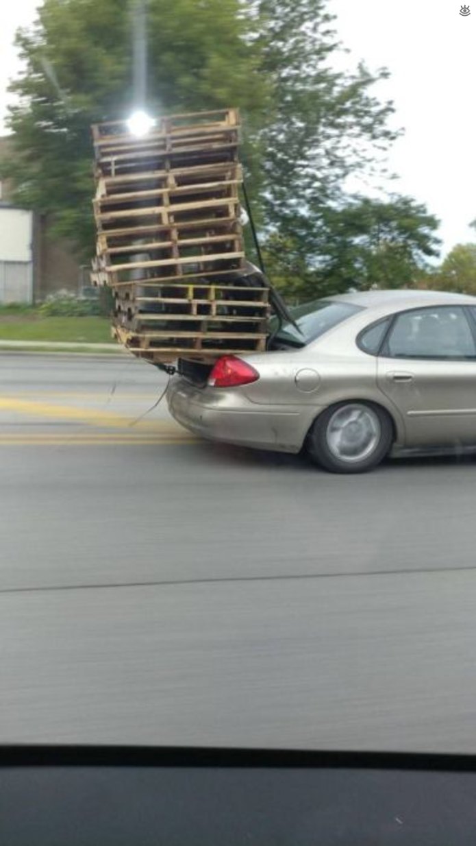 What Is Going On Here? (25 pics)