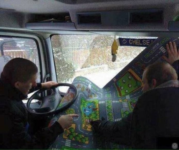 What Is Going On Here? (25 pics)