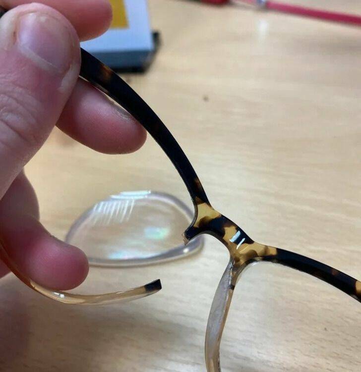 Bad Days Happen (24 pics)