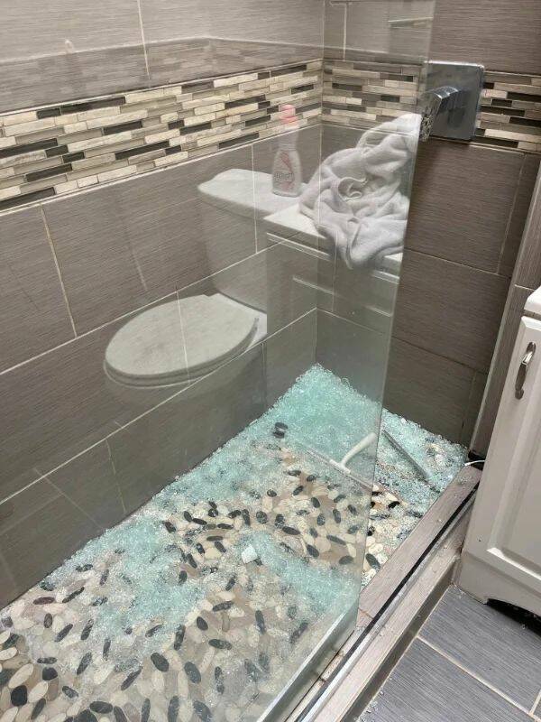 Bad Days Happen (24 pics)