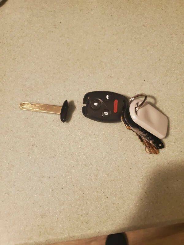 Bad Days Happen (24 pics)