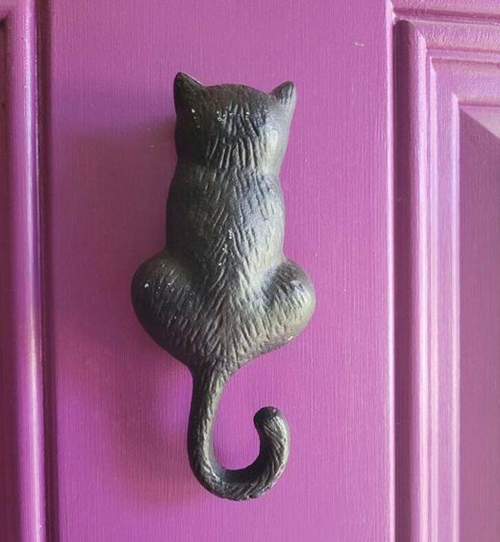 Unusual Finds In Thrift Shops (15 pics)