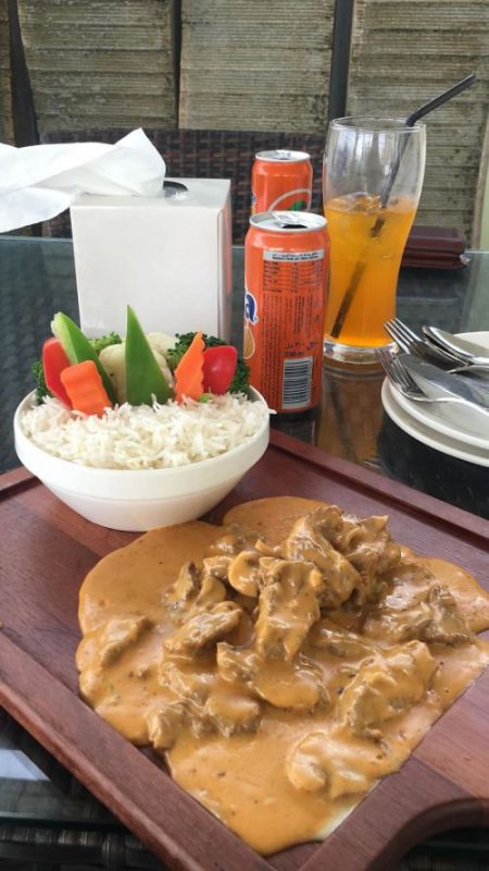 Funny And Odd Food Serving (23 pics)