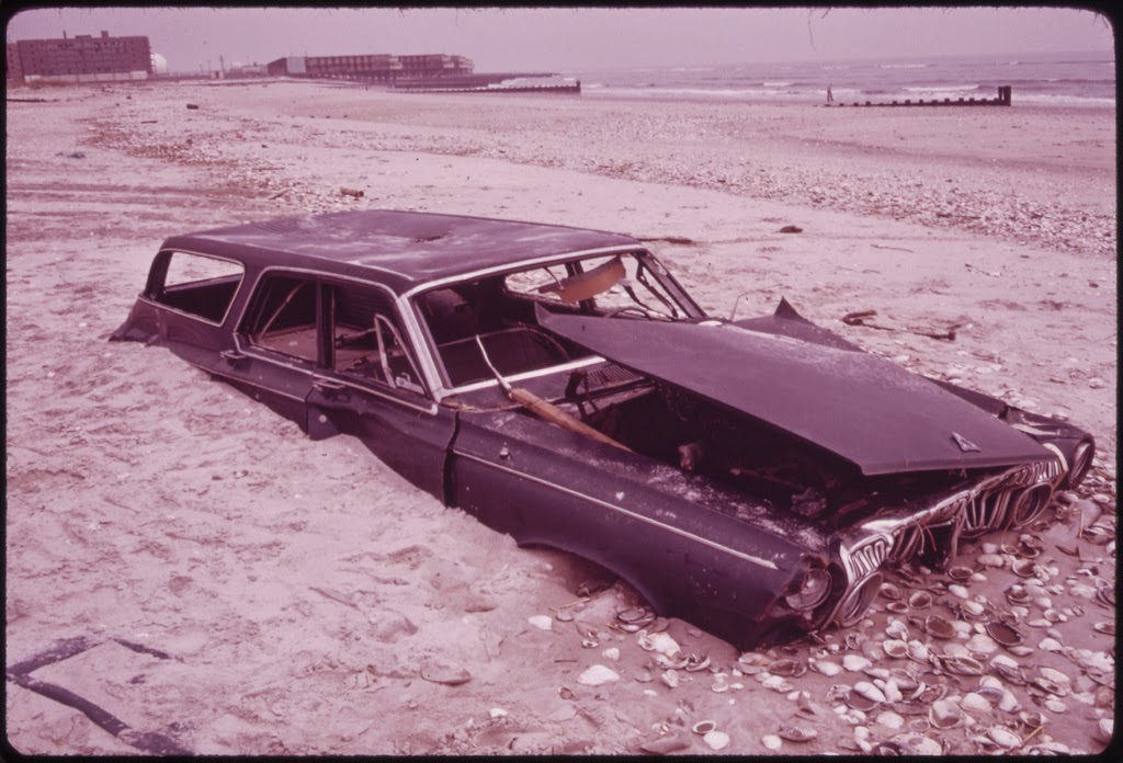 Awesome Abandoned Cars (20 pics)