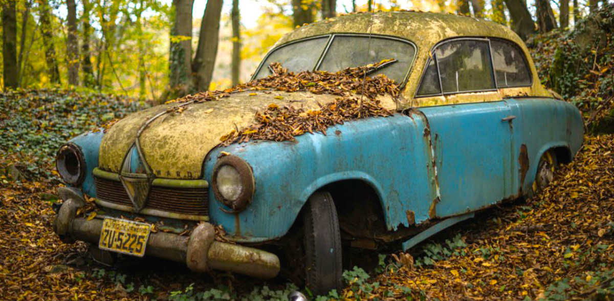 Awesome Abandoned Cars (20 pics)