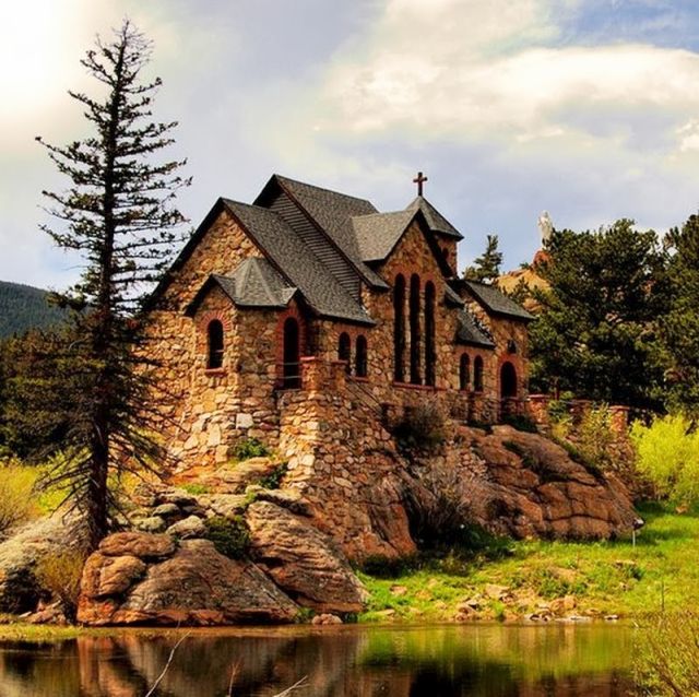 Interesting Buildings (15 pics)