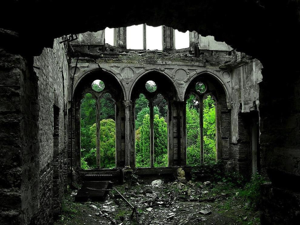 Beautiful Abandoned Places (14 pics)