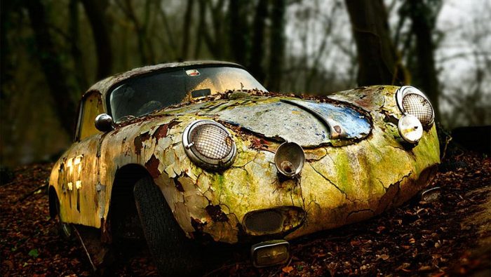 Amazing Abandoned Cars (25 pics)