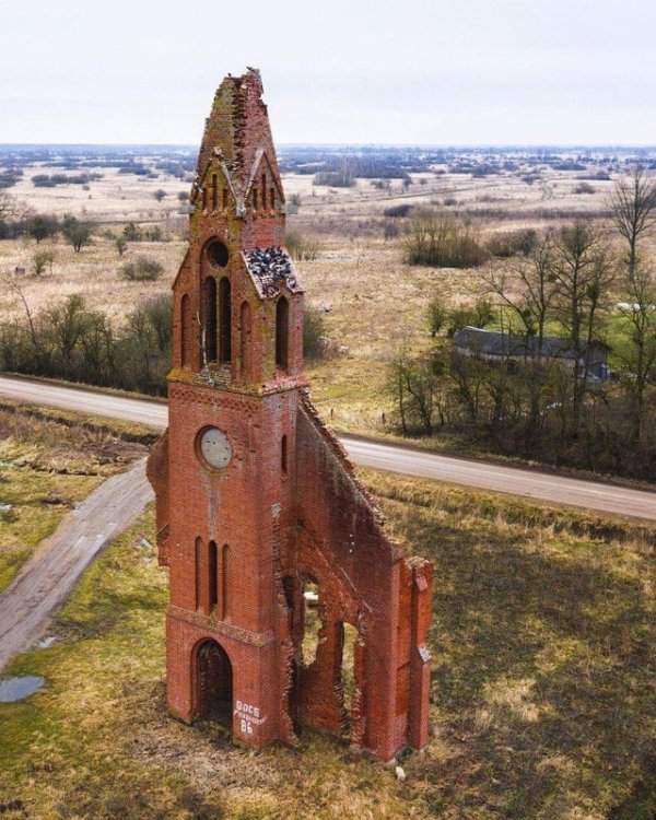 Abandoned Places (22 pics)