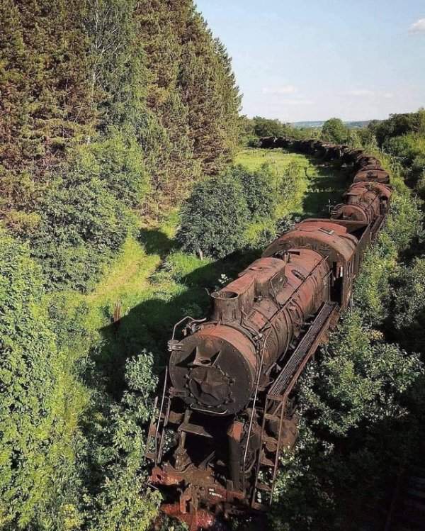 Abandoned Places (22 pics)