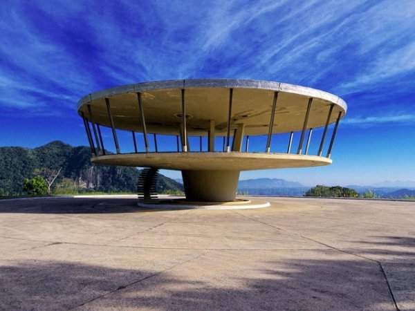 Abandoned Places (22 pics)