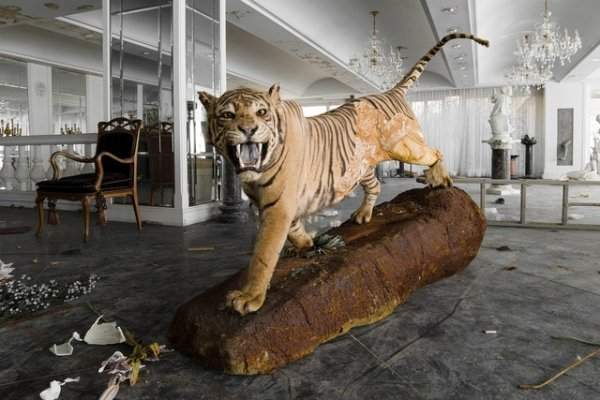Abandoned Places (22 pics)