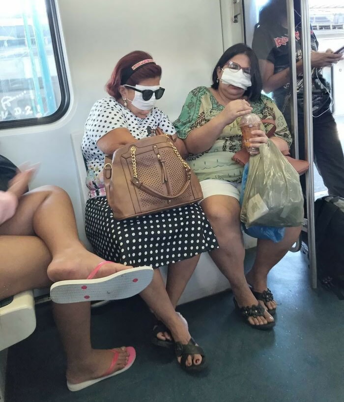 Strange People In The Subway (20 pics)