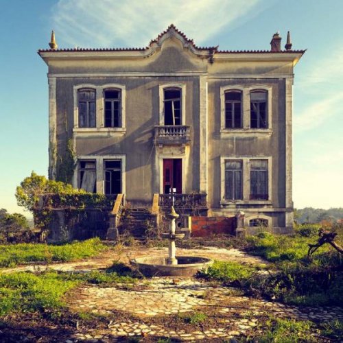Awesome Abandoned Places (22 pics)