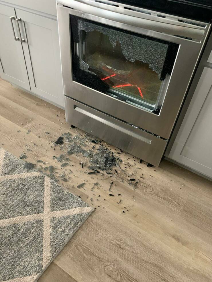 Bad Days Happen (19 pics)
