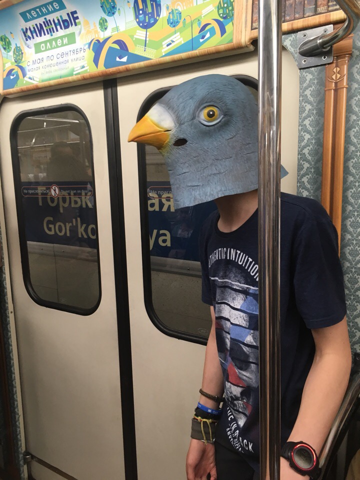 Strange People In The Subway (20 pics)