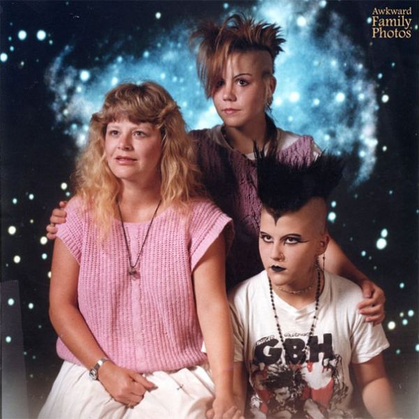 Odd Haircuts (23 pics)