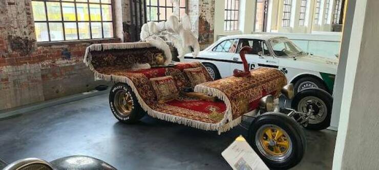 Unusual Designs And Finds (25 pics)