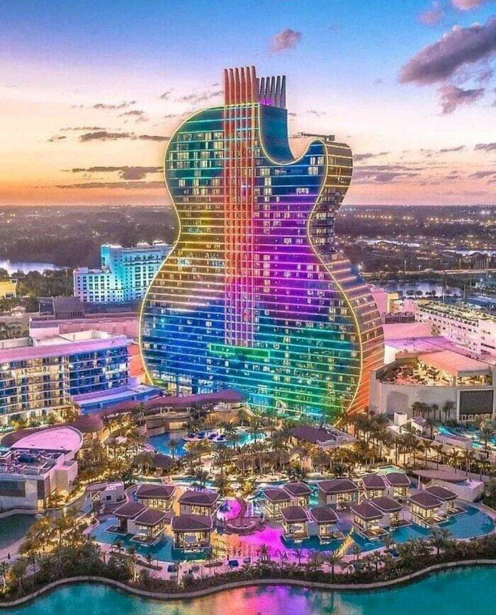 Interesting Buildings (20 pics)