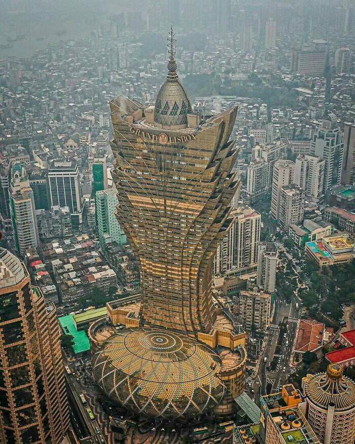 Interesting Buildings (20 pics)