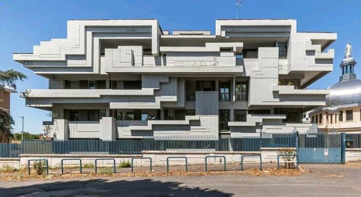 Interesting Buildings (20 pics)