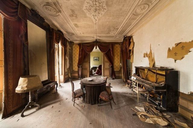 Beautiful Abandoned Places (20 pics)