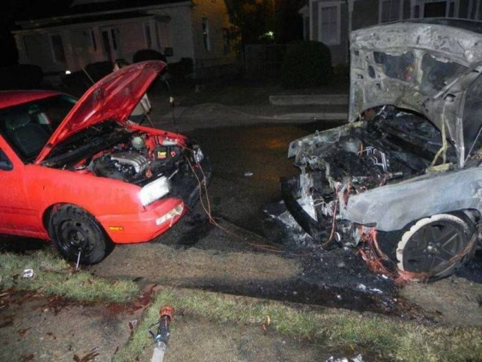 Weird Car Crashes (25 pics)