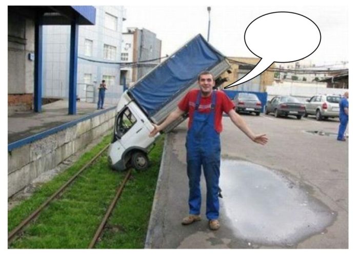 Weird Car Crashes (25 pics)