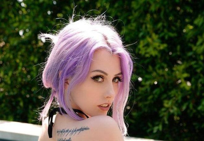 Girls With Dyed Hair (50 pics)