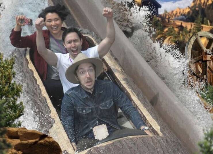 Funny People On The Rides (24 pics)