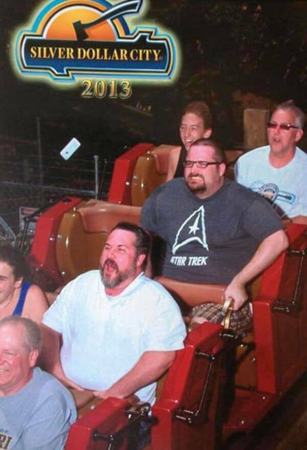 Funny People On The Rides (24 pics)
