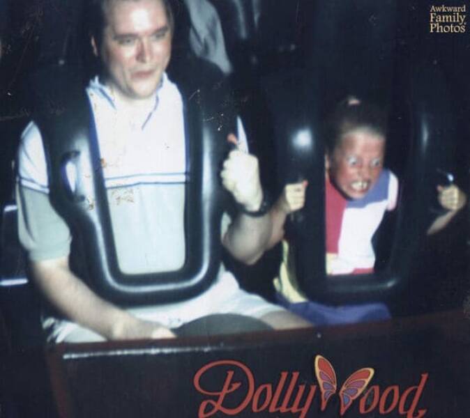Funny People On The Rides (24 pics)