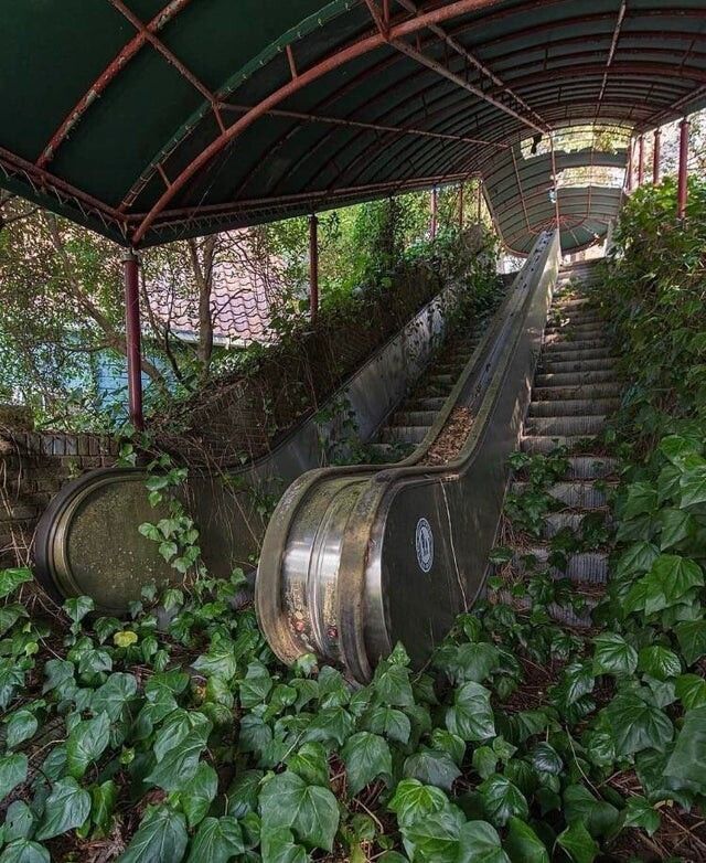 Beautiful Abandoned Places (20 pics)