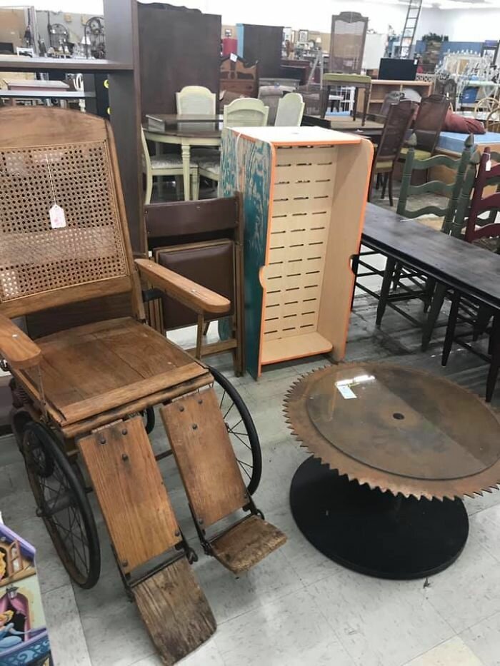 Strange Finds In Thrift Shops (15 pics)