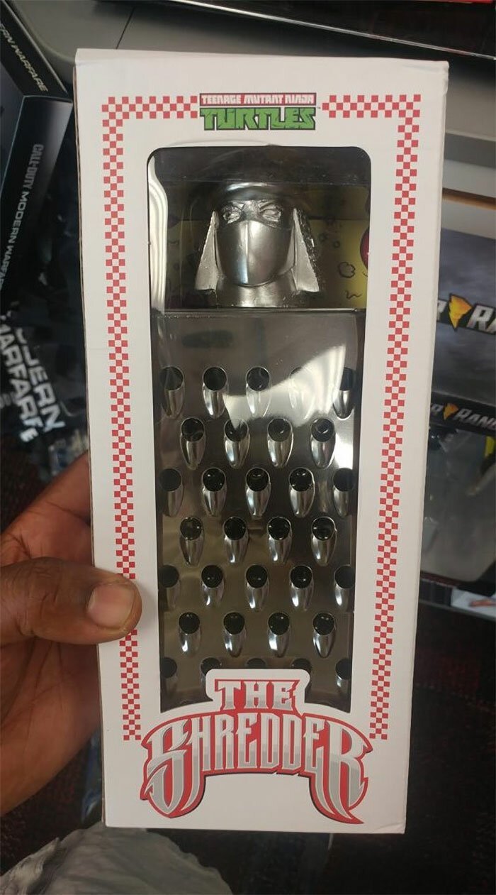 Strange Finds In Thrift Shops (15 pics)