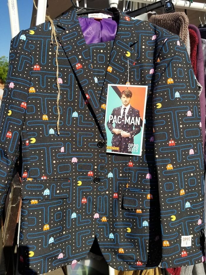 Strange Finds In Thrift Shops (15 pics)
