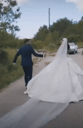 Acid GIFs, August 26 (25 gifs)