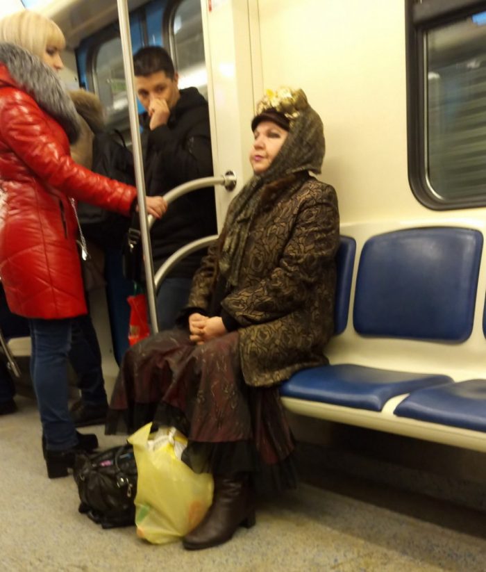 Strange People In The Subway (20 pics)