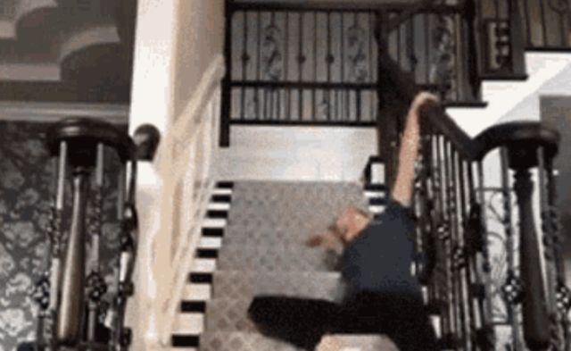 Acid GIFs, August 29 (25 gifs)