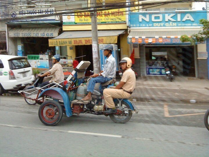 Strange Photos From Asian Countries (15 pics)