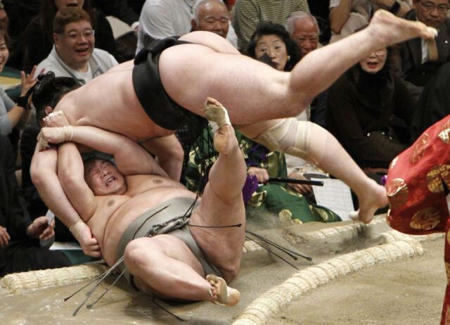 Strange Photos From Asian Countries (15 pics)