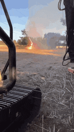 Acid GIFs, August 30 (25 gifs)