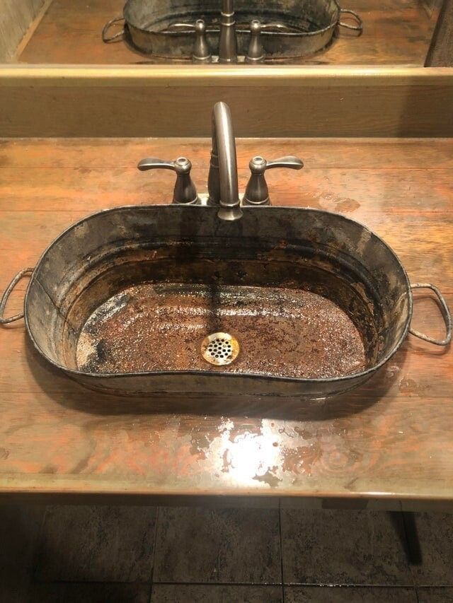 Odd Restrooms (17 pics)