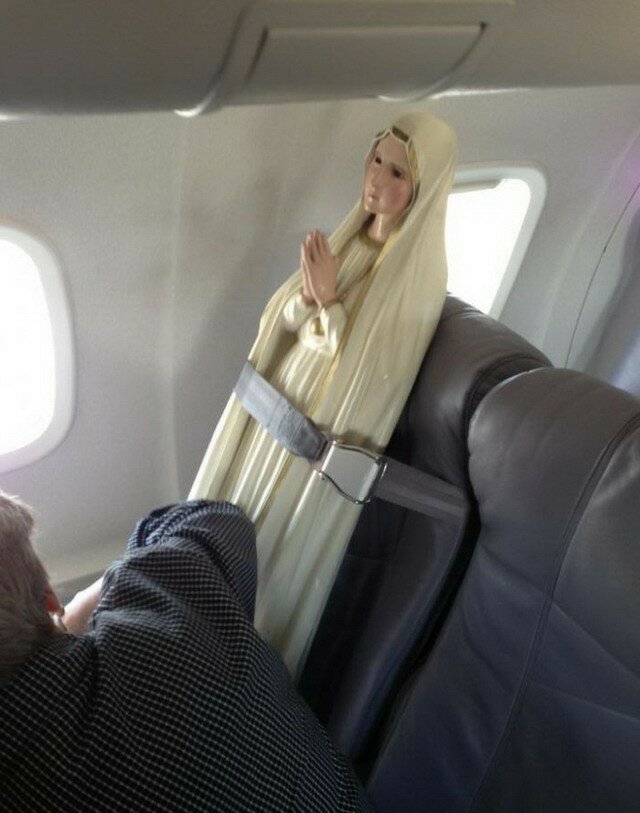 What Is Going On Here? (14 pics)