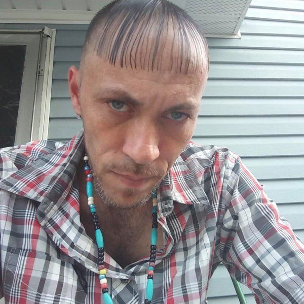 Terrible Haircuts (18 pics)